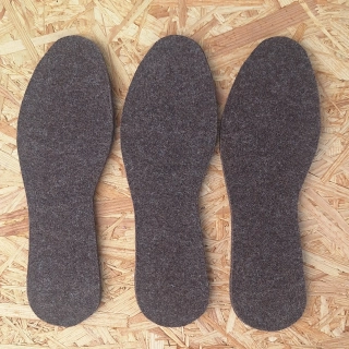 Dunkle Alpakasohlen